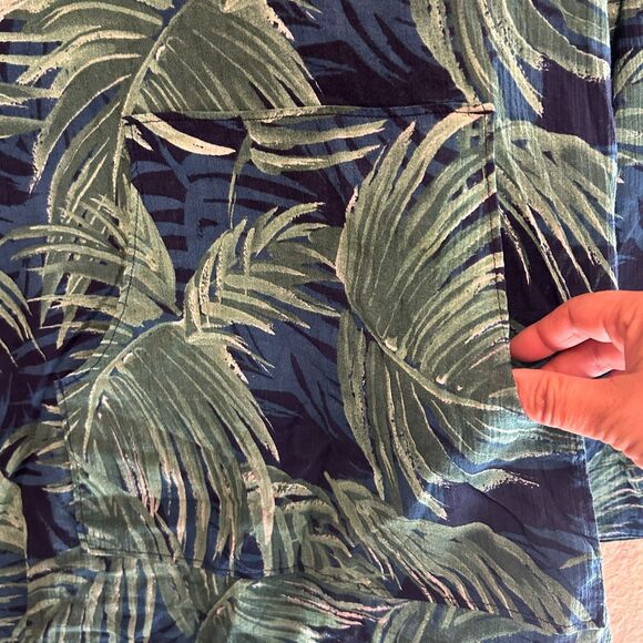 Carve Designs Gauzy Hooded Tunic Top Womens Large Blue Green Leaf Print Cover Up - Picture 5 of 6